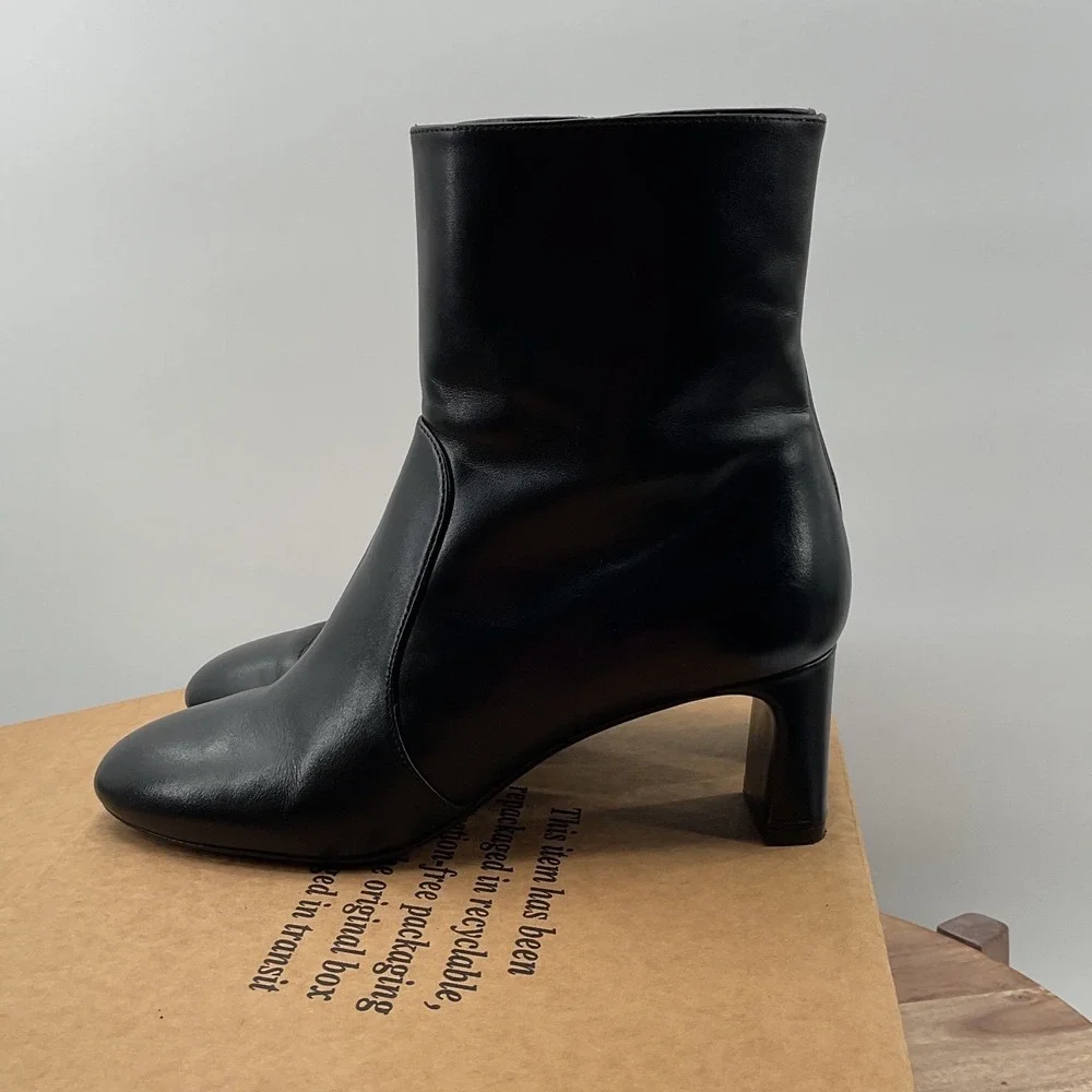 Stuart Weitzman Black Leather Ankle Boots Almond‎ Toe Block Heel Made in Spain